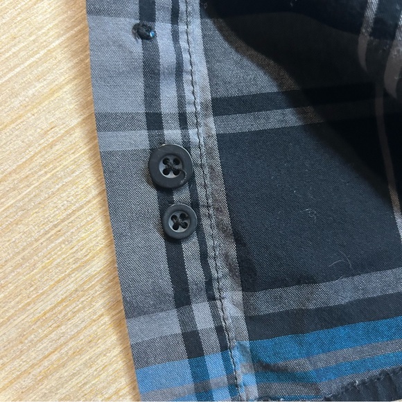 🍭Boys’ Hawk Blue and Gray Plaid Shirt L Tony Hawk - Picture 4 of 4